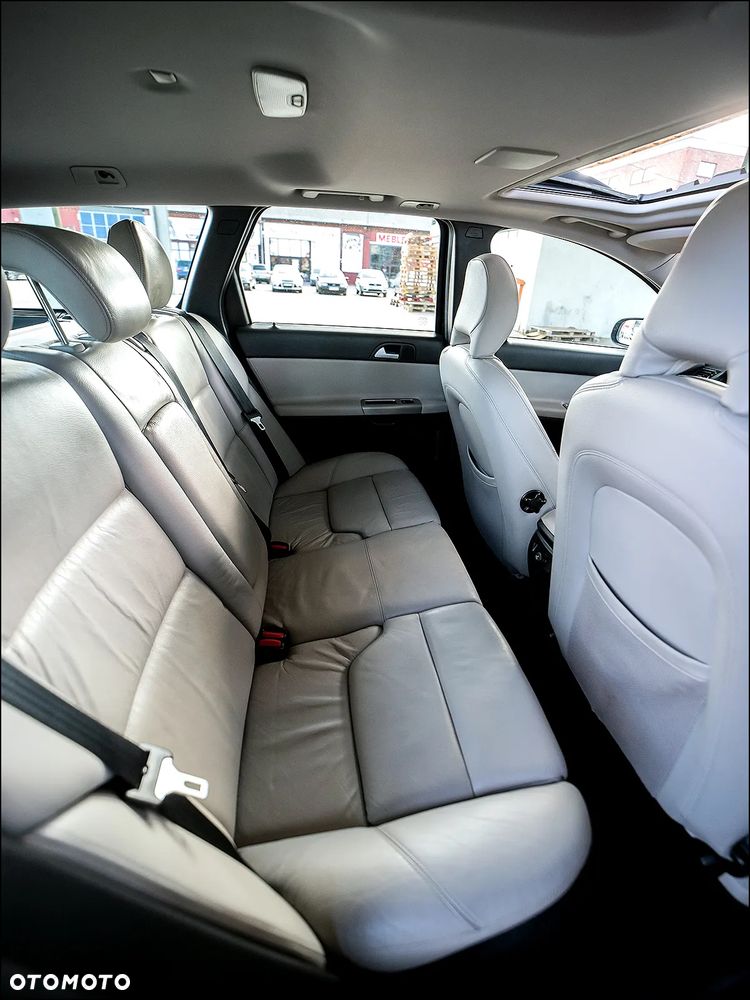 Volvo V50 - 31