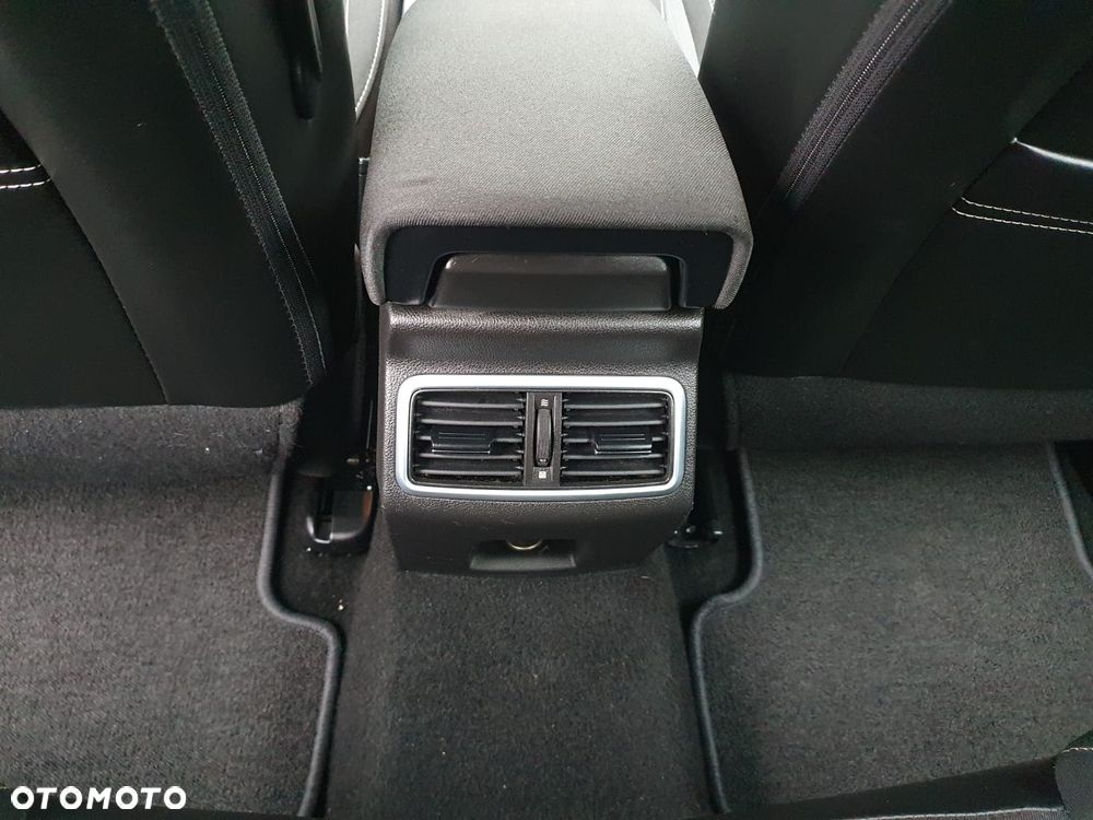 Renault Megane 1.5 dCi Energy Limited - 29