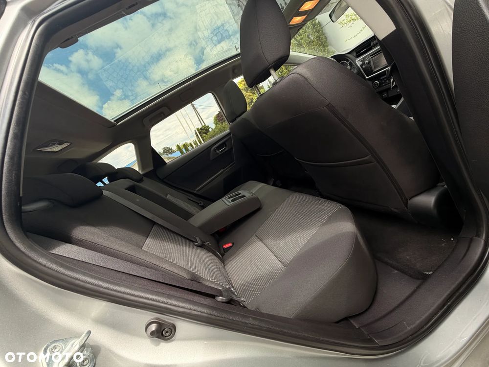 Toyota Auris 1.6 Prestige - 7