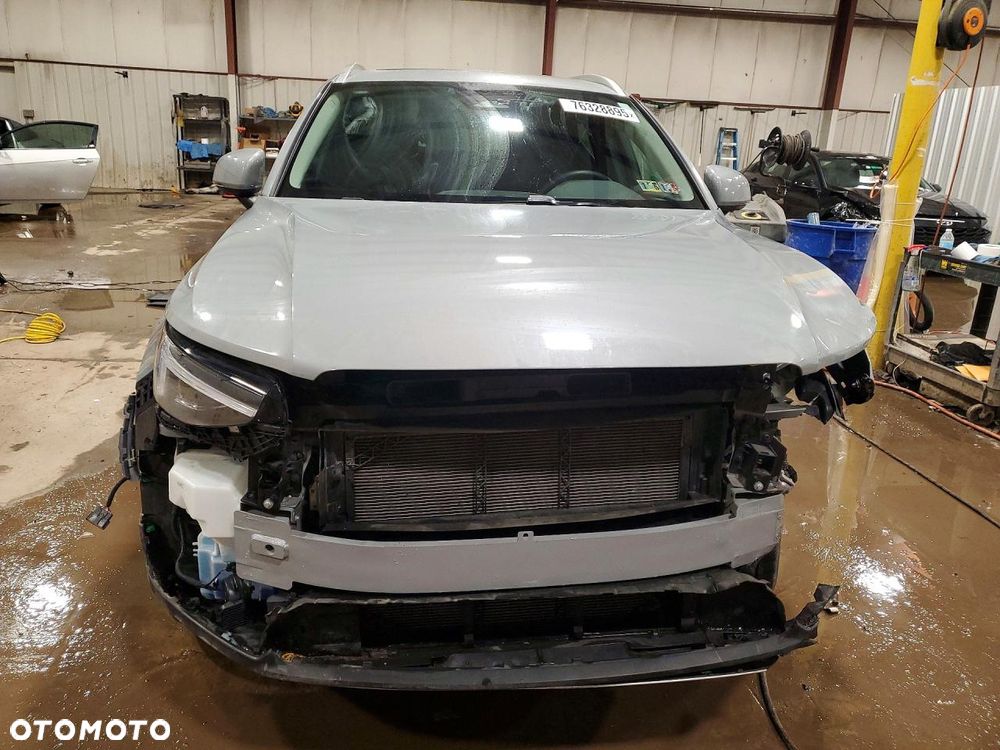 Volvo XC 40 B5 B AWD Ultimate Bright - 2