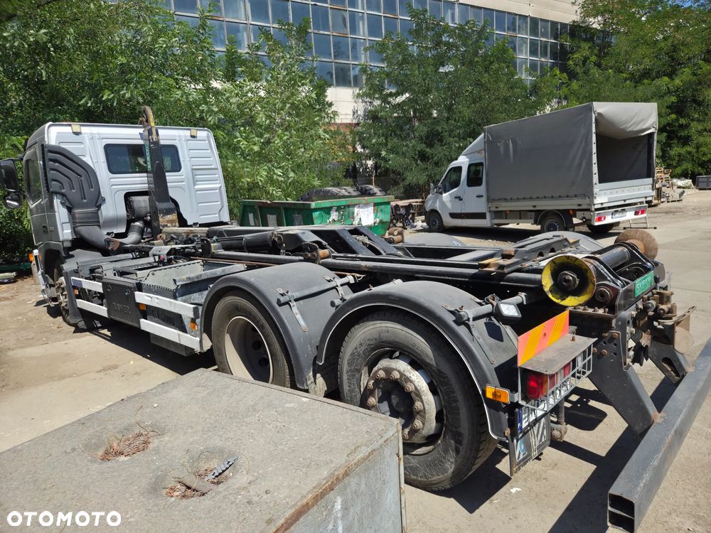 Volvo FM 330 - 4