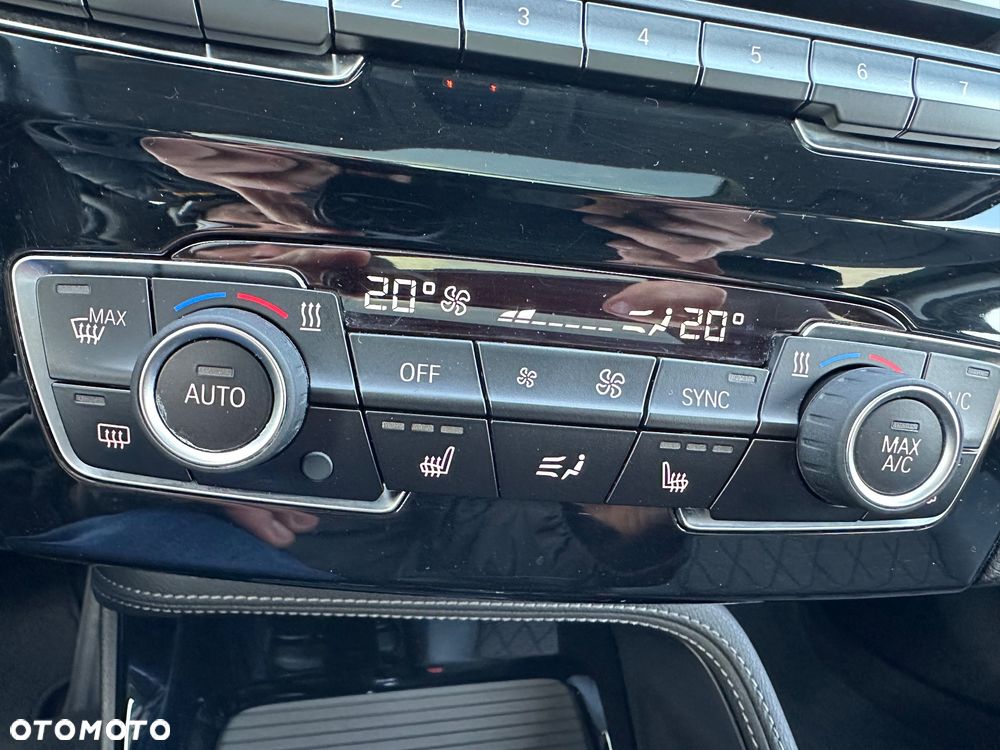 BMW X1 sDrive18d xLine - 16