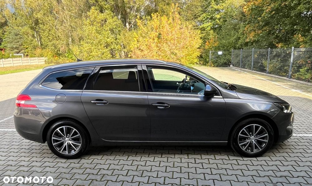 Peugeot 308 - 5