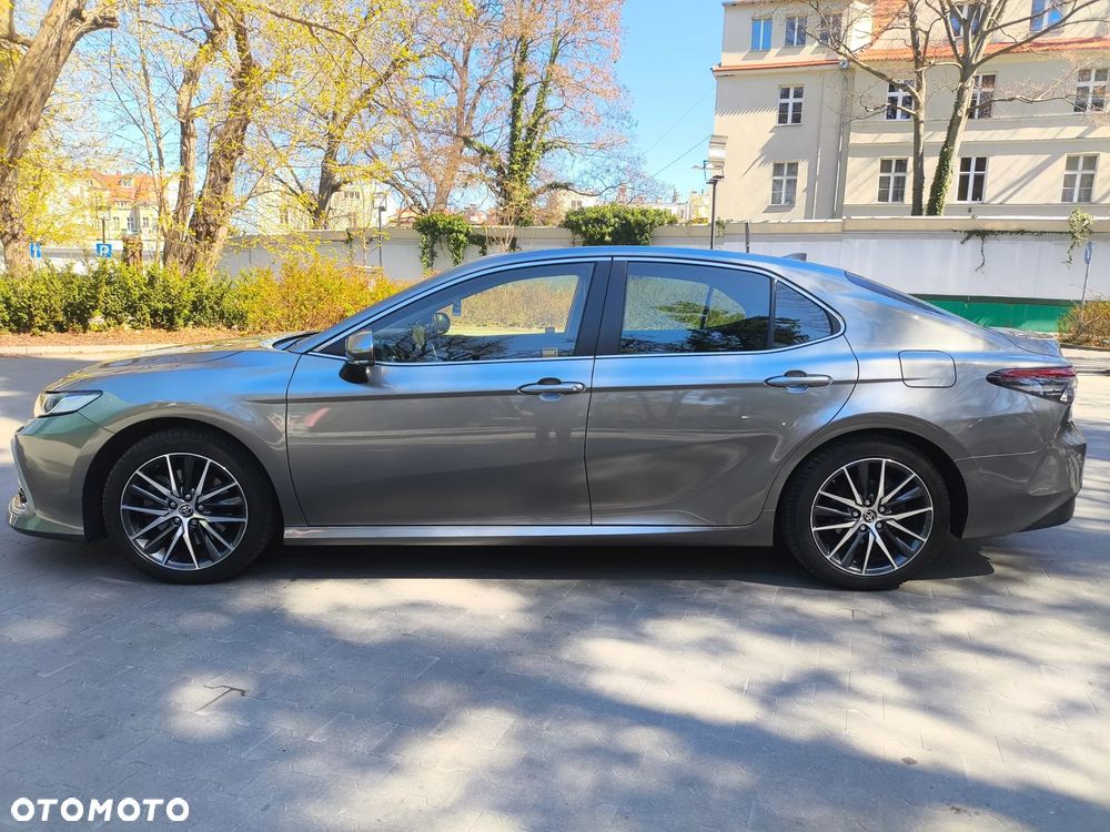 Toyota Camry 2.5 Hybrid Executive CVT - 3