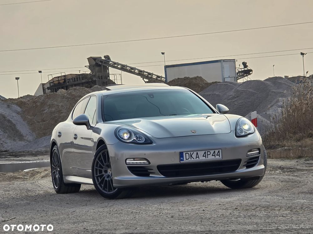 Porsche Panamera 4 PDK Edition - 34
