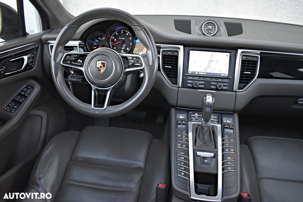Porsche Macan Turbo PDK - 9