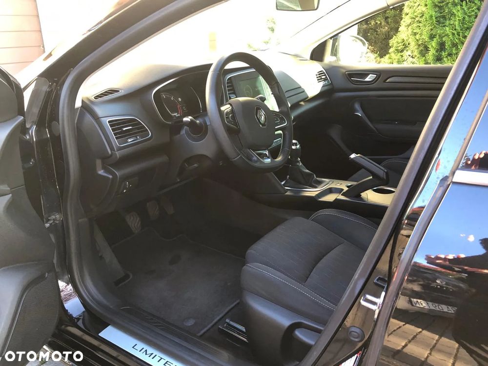 Renault Megane 1.5 Blue dCi Intens - 15