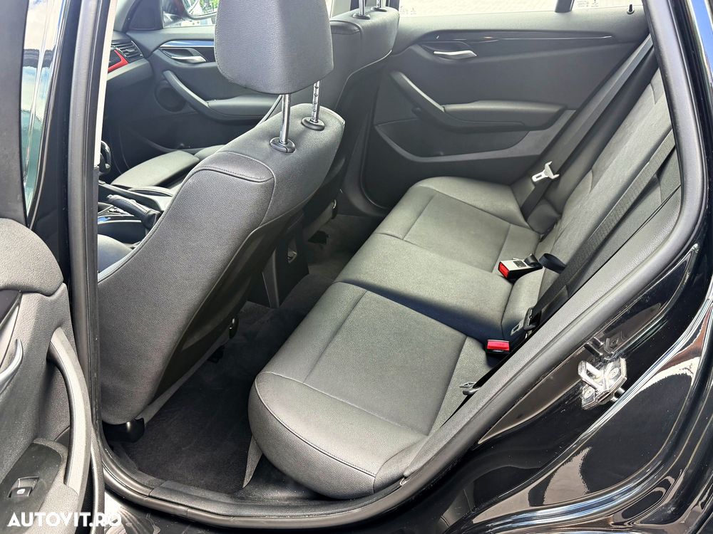 BMW X1 sDrive18d xLine - 14