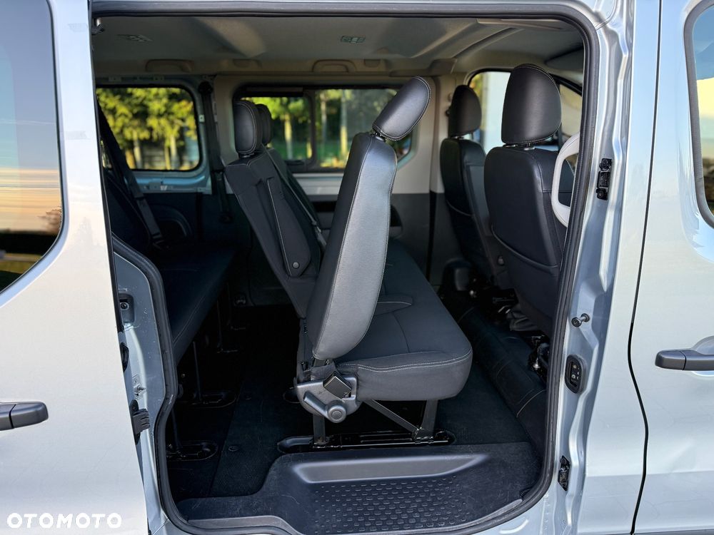 Renault Trafic - 25