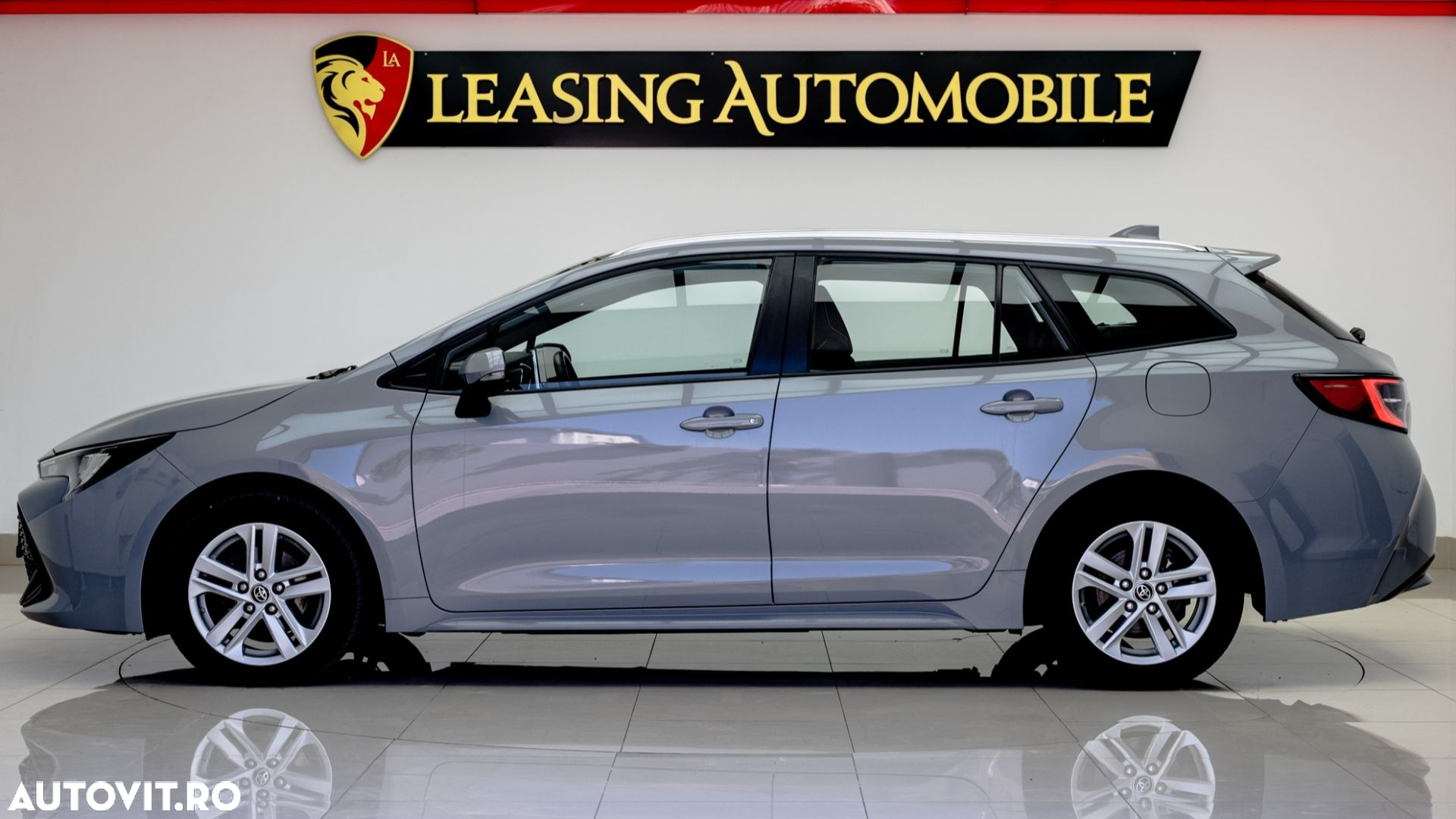Toyota Corolla 1.8 Hybrid Touring Sports Business Edition - 8