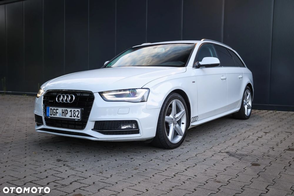 Audi A4 Avant 2.0 TDI DPF quattro S tronic S line Sportpaket - 2