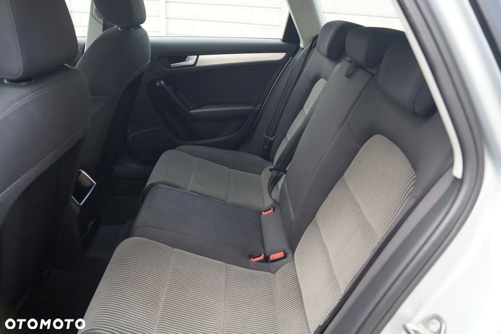 Audi A4 Avant 2.0 TDI DPF Ambition - 8