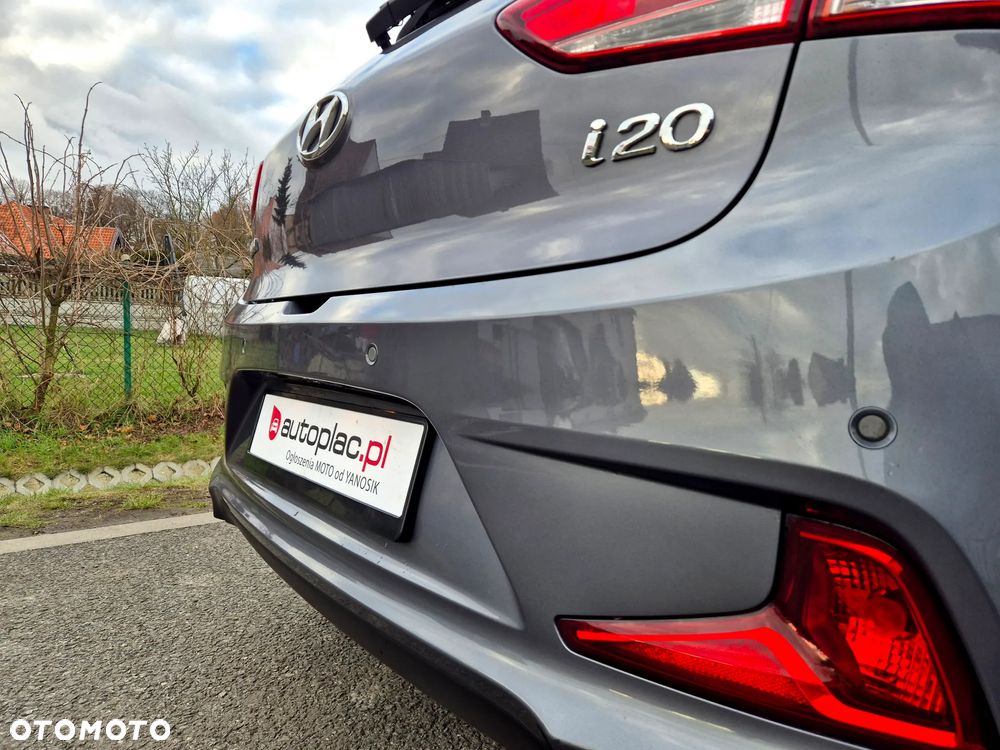 Hyundai i20 1.2 Intro Edition - 18