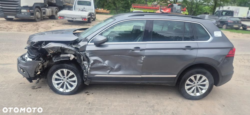 Volkswagen Tiguan - 10