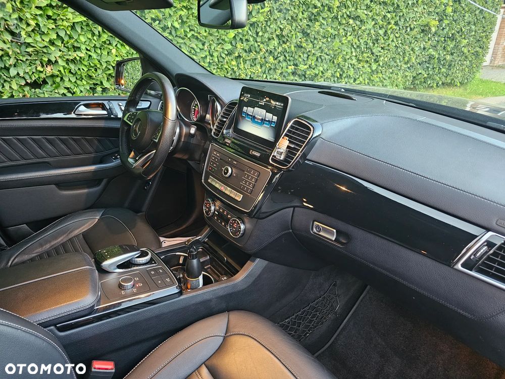 Mercedes-Benz GLS 350 d 4-Matic - 9