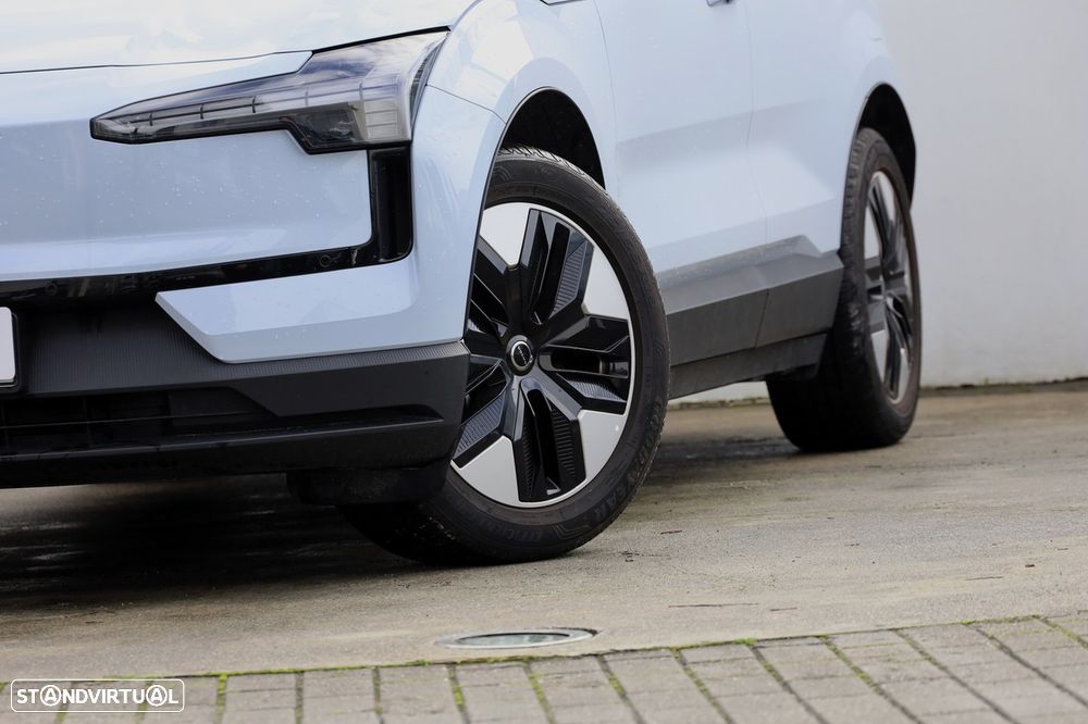 Volvo EX30 51 kWh Single Motor Plus - 33