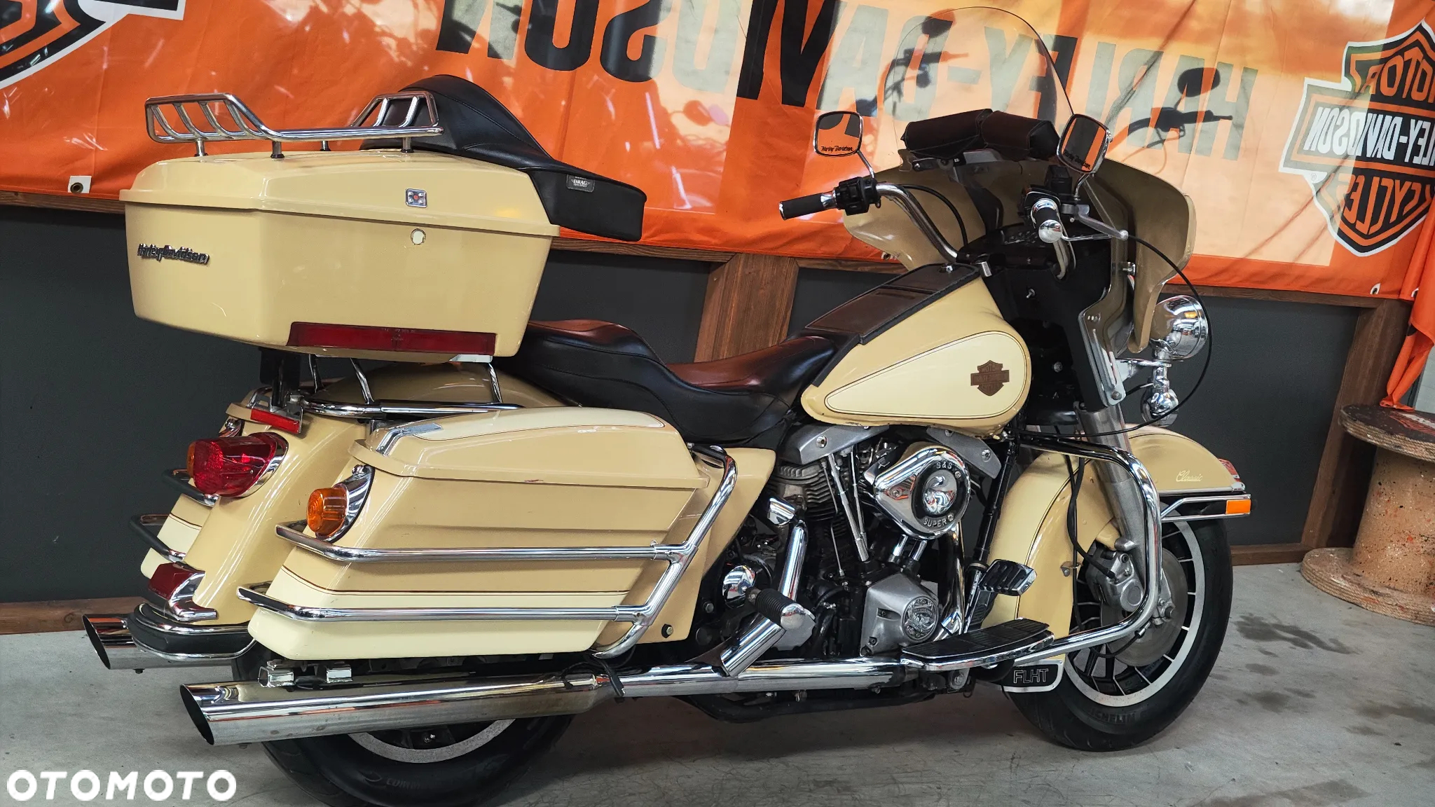Harley-Davidson FLH Electra Glide - 4
