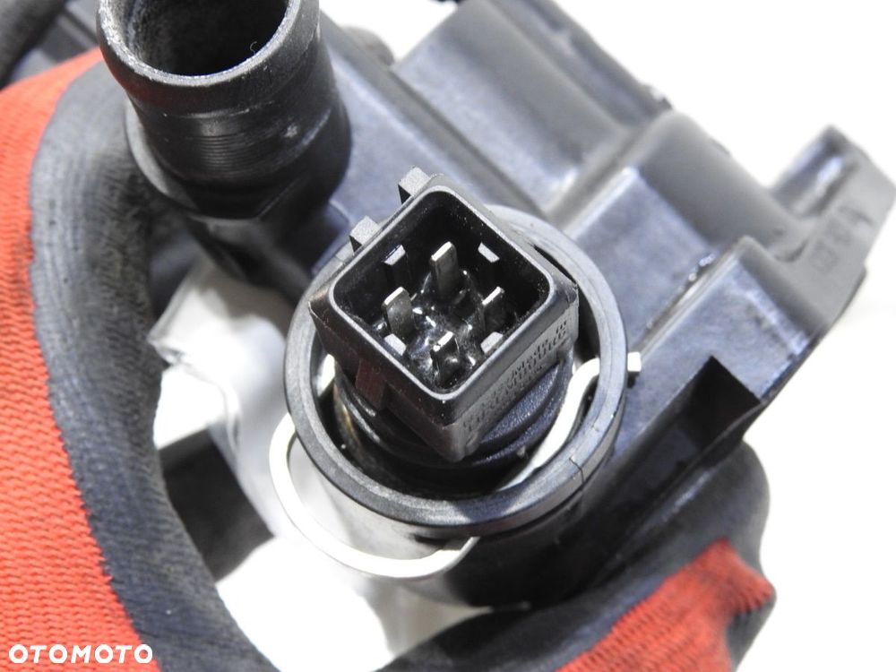 TERMOSTAT OBUDOWA RENAULT MEGANE III 1.5 DCI - 5