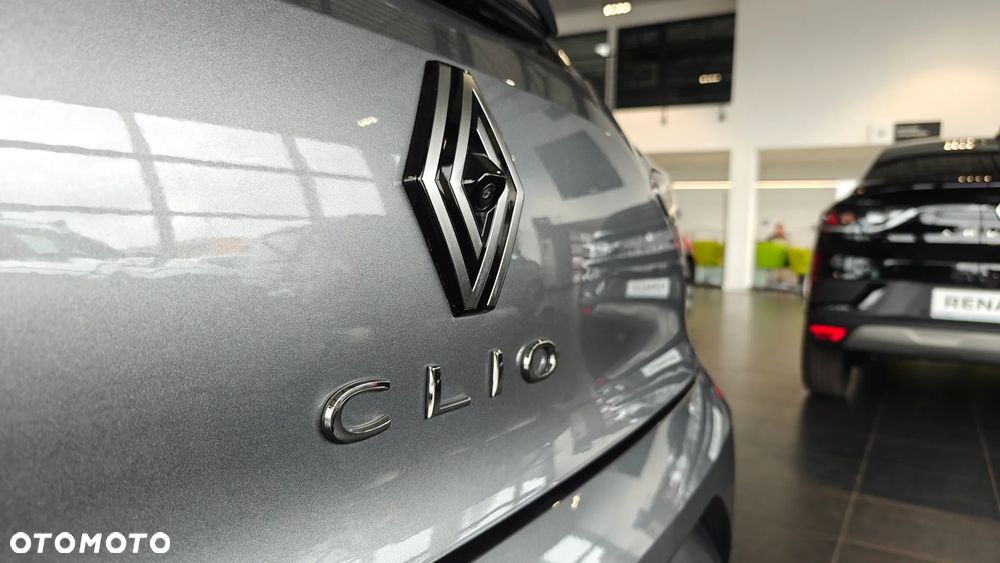 Renault Clio - 10