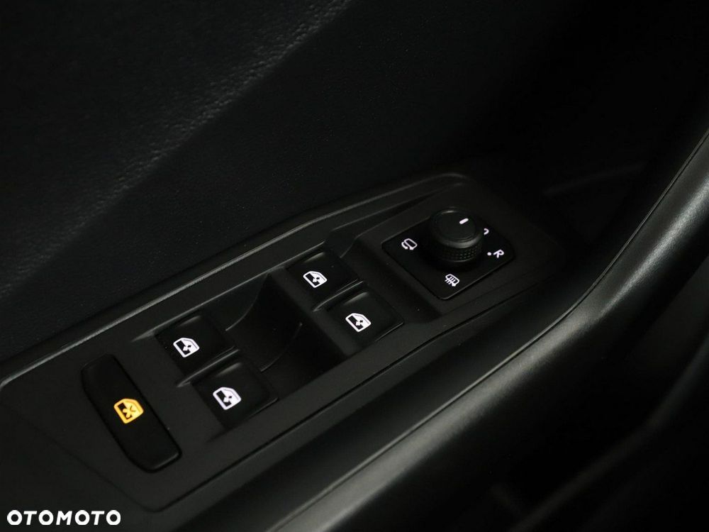 Volkswagen T-Roc 1.5 TSI Life - 29