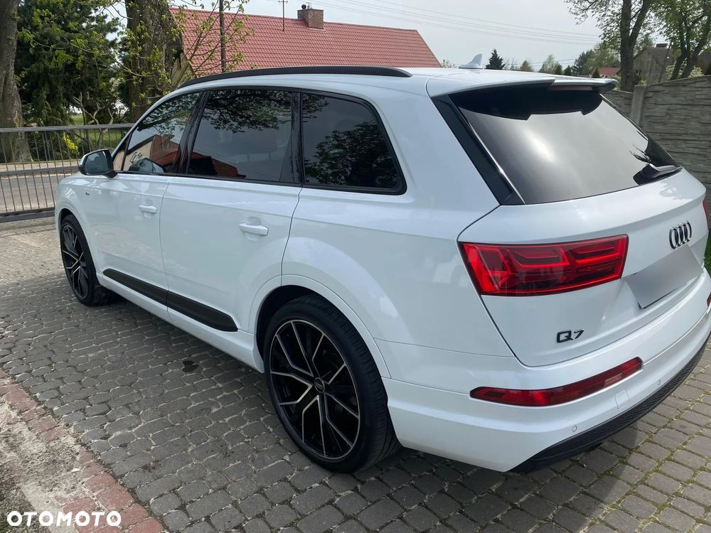 Audi Q7 - 11