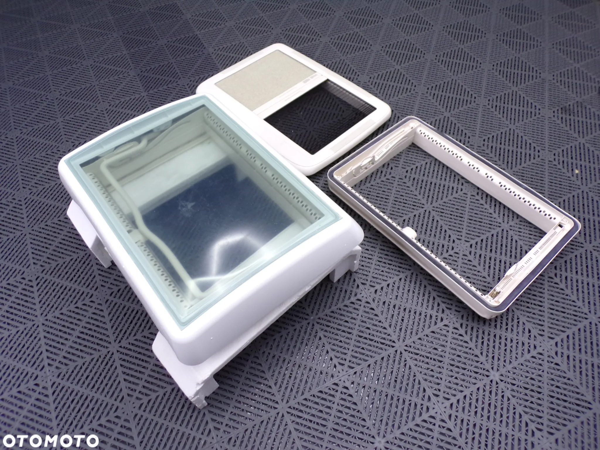 Okno dachowe kamper 70x50 Dometic midi Heki ramka moskitiera rama - 5