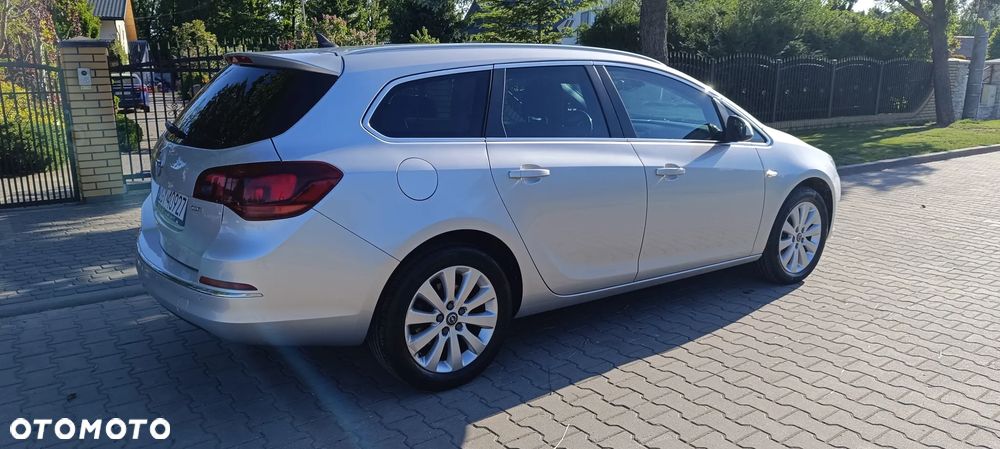Opel Astra 1.7 CDTI Cosmo - 4