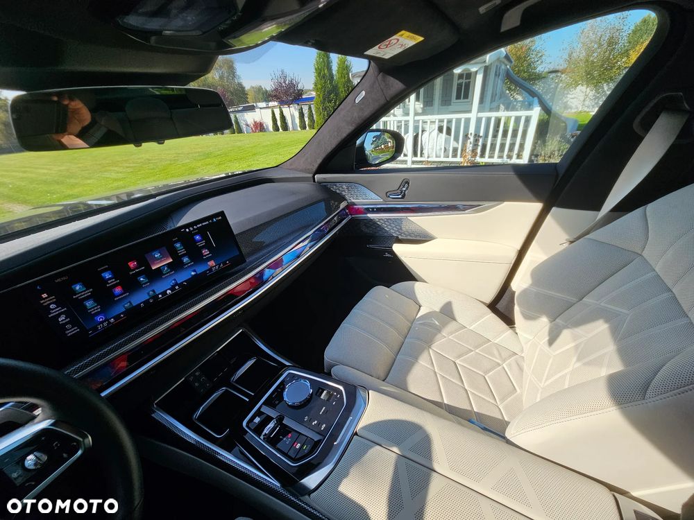 BMW Seria 7 - 17