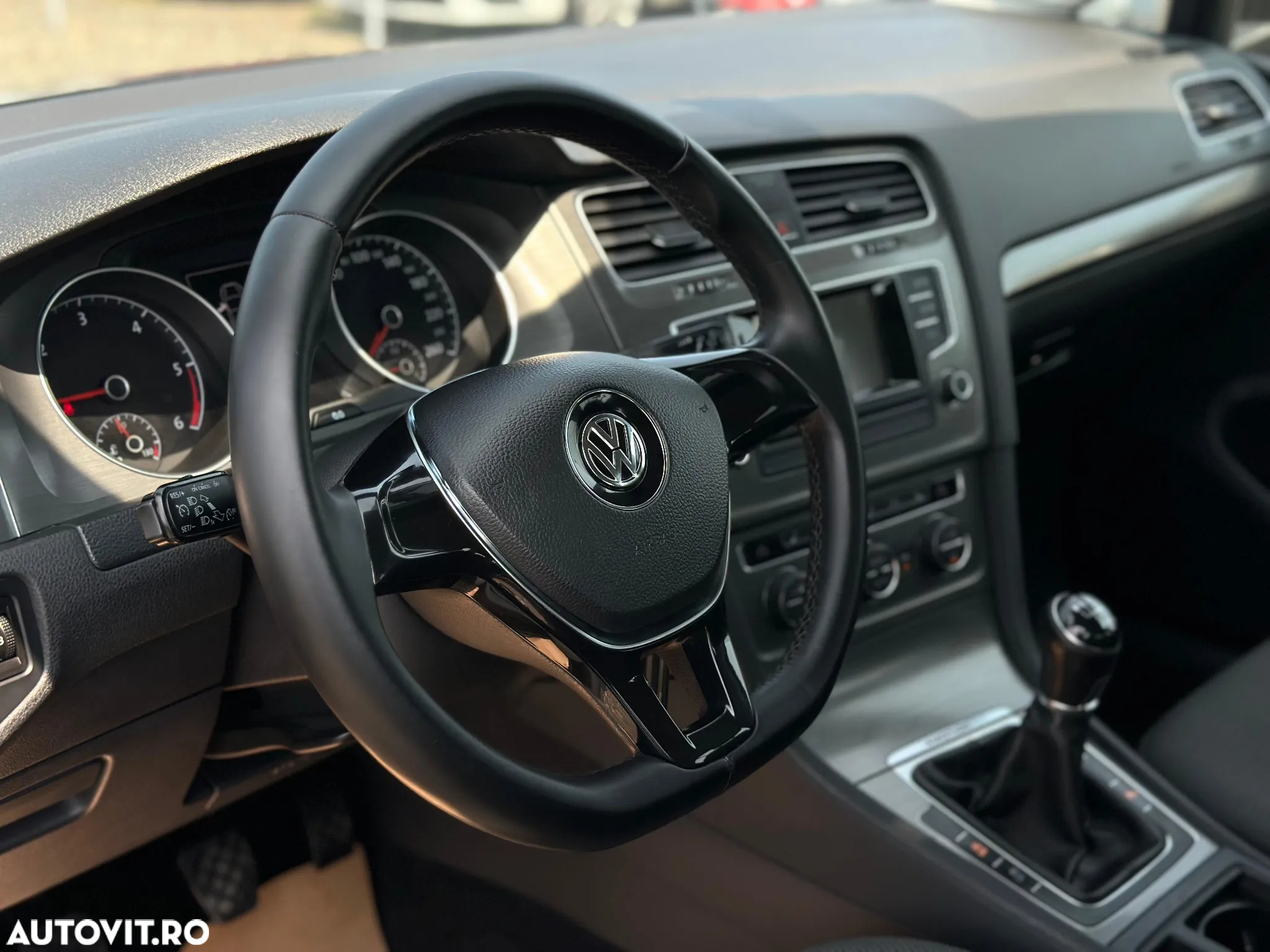 Volkswagen Golf 1.6 TDI 4Motion BlueMotion Technology Trendline - 8