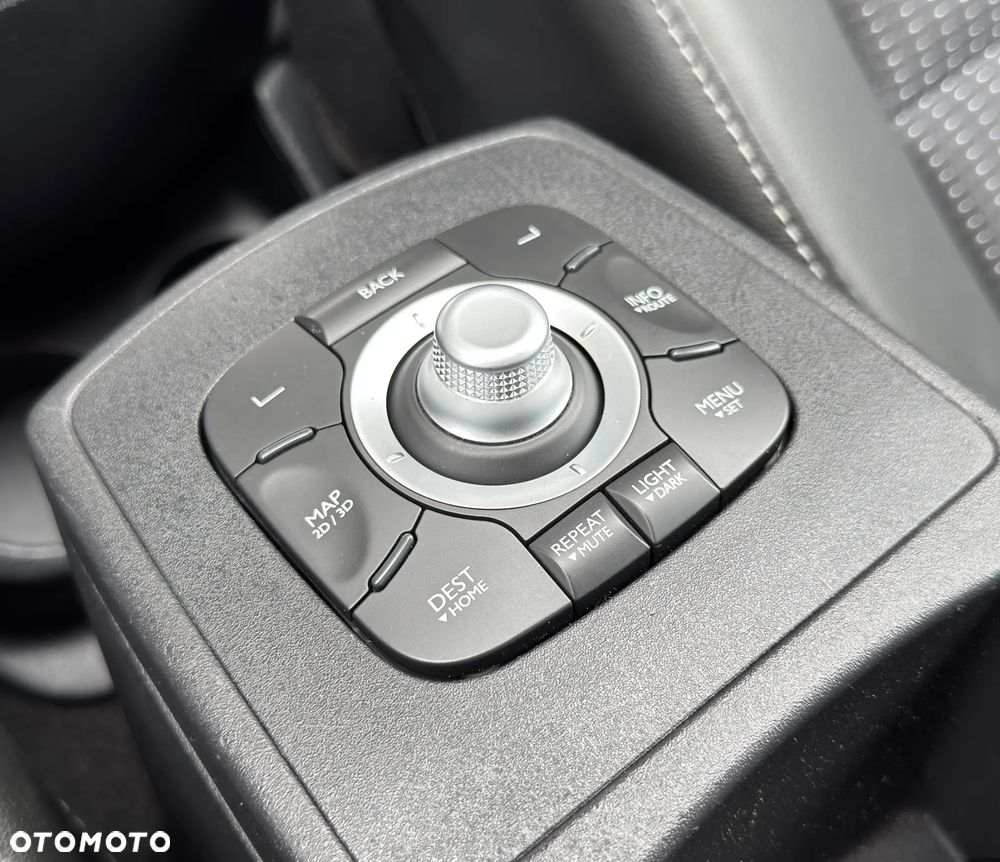 Renault Scenic ENERGY TCe 130 S&S Bose Edition - 26