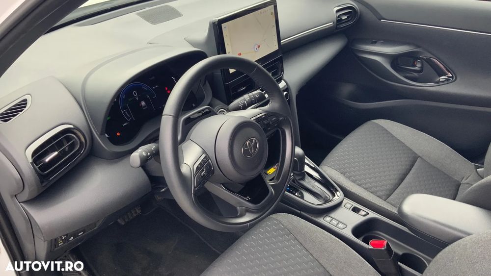 Toyota Yaris Cross 1.5 VVT-i HSD 116 4x4 HEV Dynamic - 20