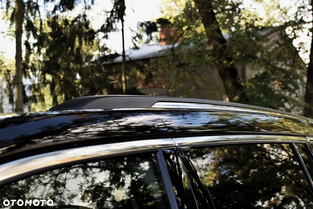 Jeep Grand Cherokee - 38