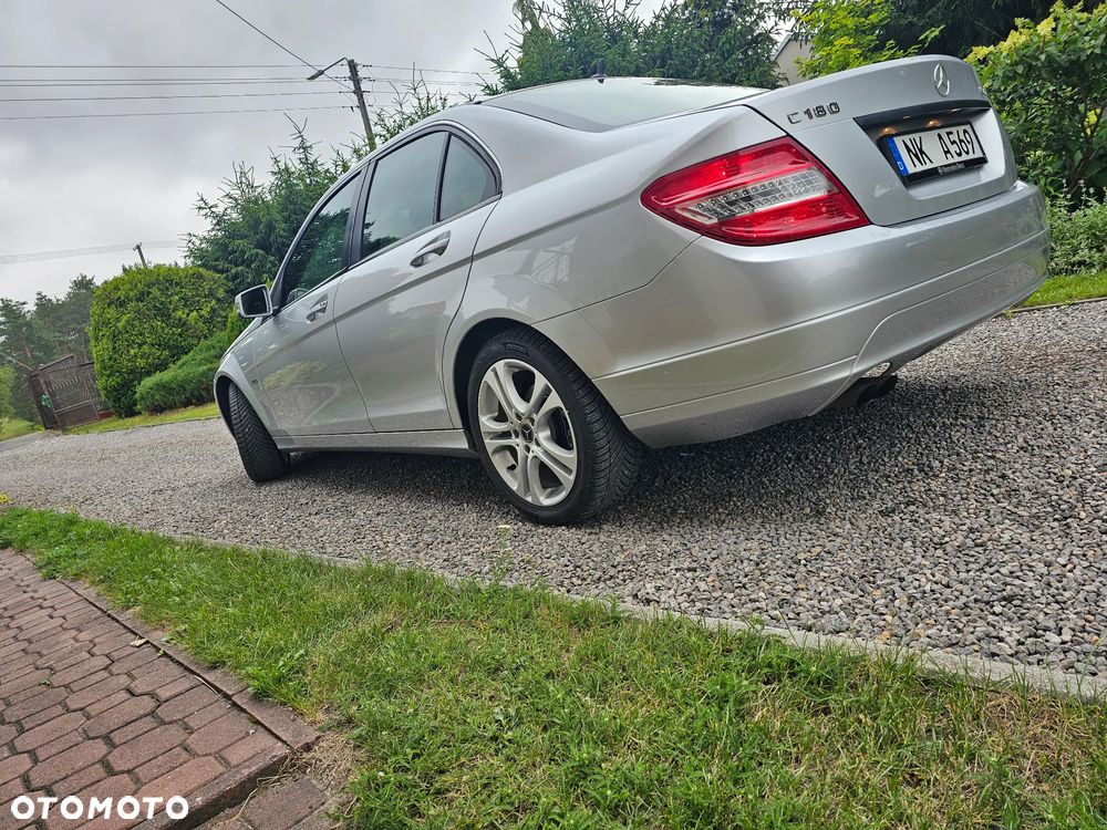 Mercedes-Benz Klasa C 180 Kompressor BlueEFFICIENCY - 19