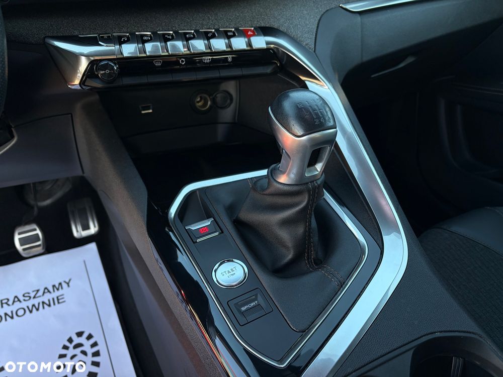 Peugeot 3008 - 12