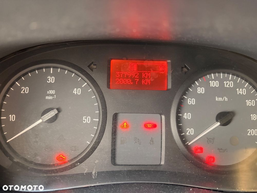 Opel Vivaro - 9