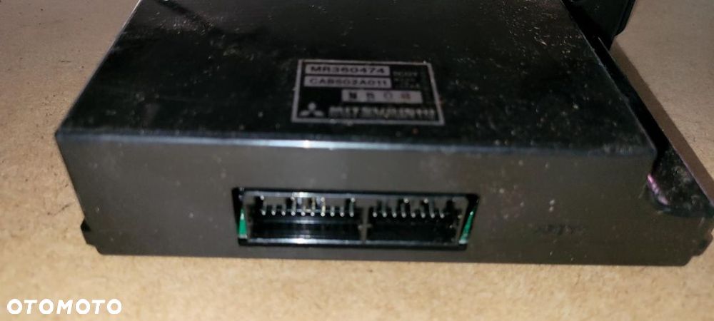 Panel nawiewu Mitsubishi Carisma - 3