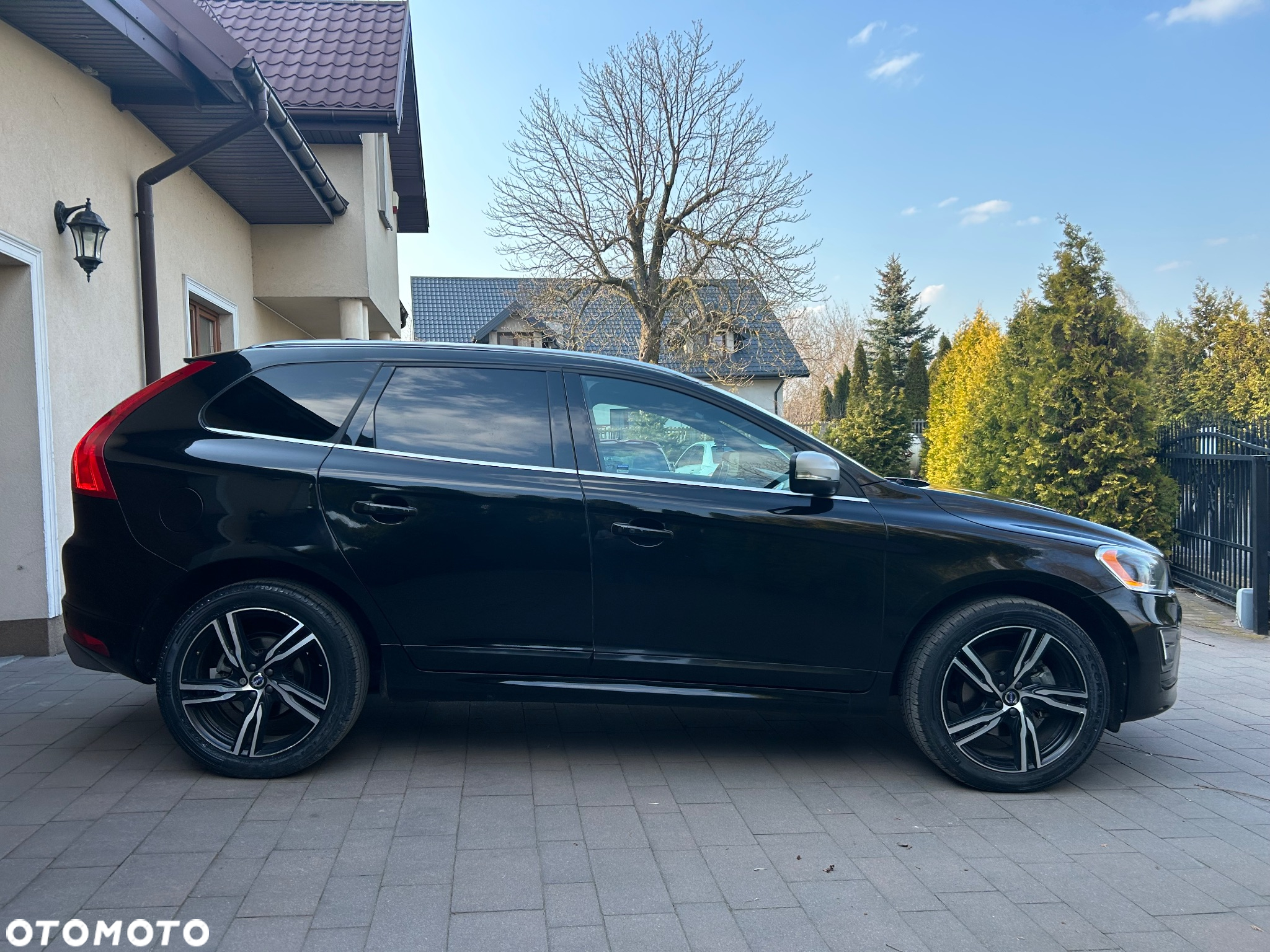 Volvo XC 60 T6 Drive-E R-Design Summum - 4