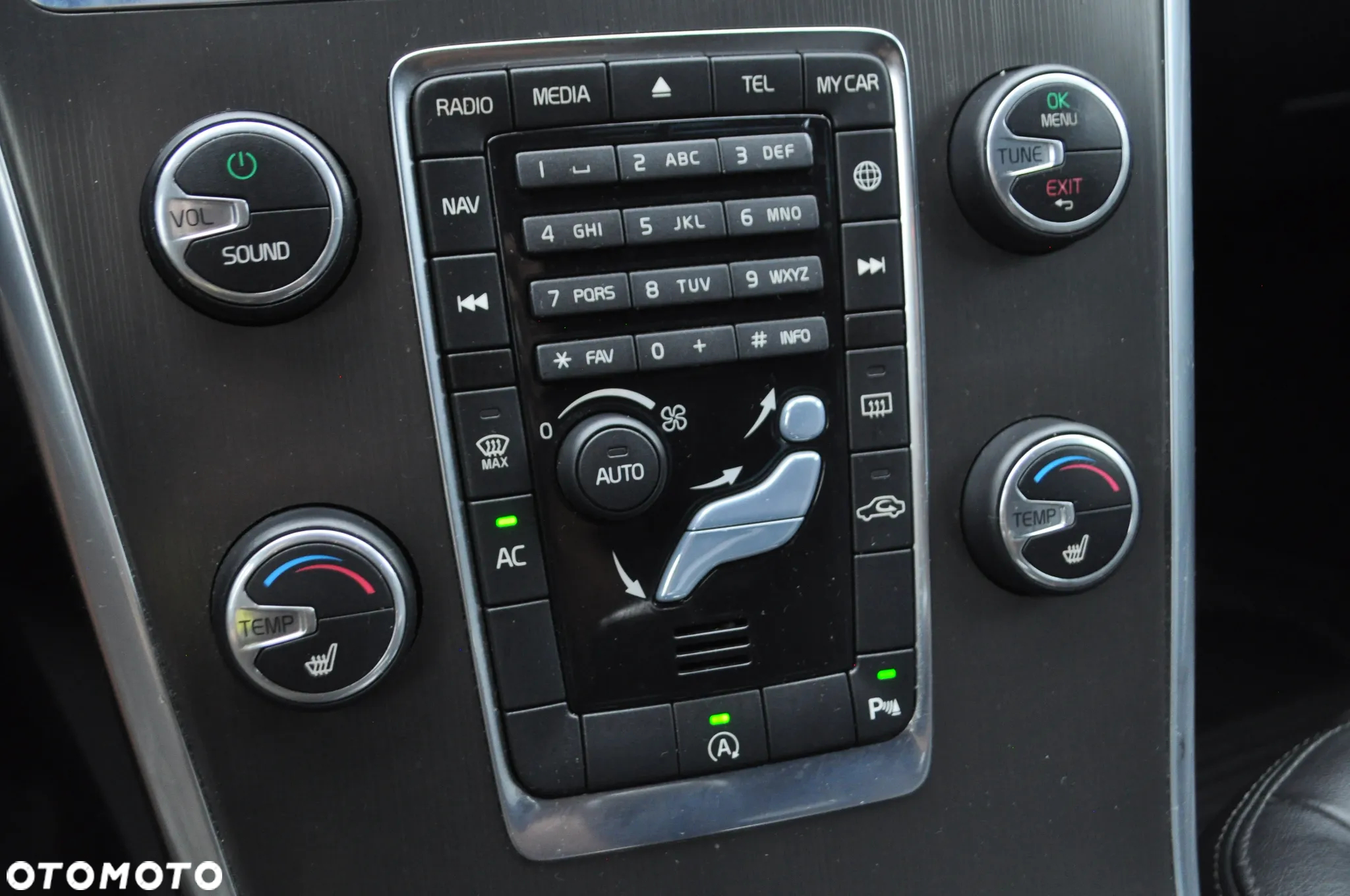 Volvo XC 60 D4 Drive-E Momentum - 17