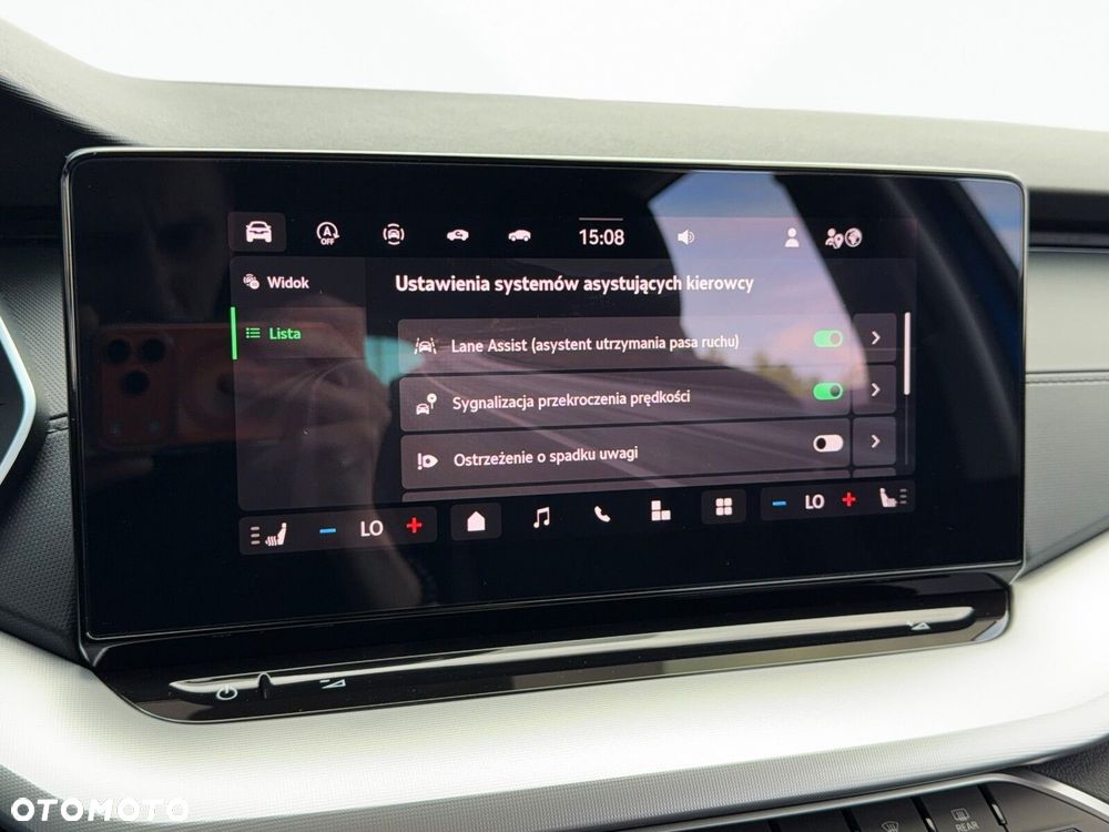 Skoda Octavia 1.5 TSI mHEV Selection DSG - 27