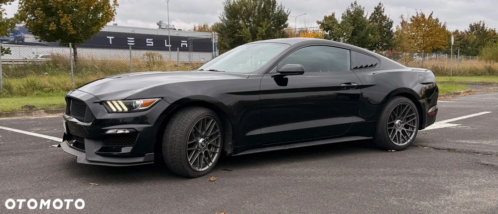 Ford Mustang - 16