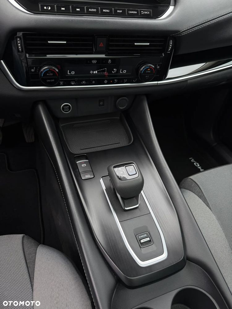 Nissan Qashqai 1.3 DIG-T MHEV Premiere Edition Xtronic - 19
