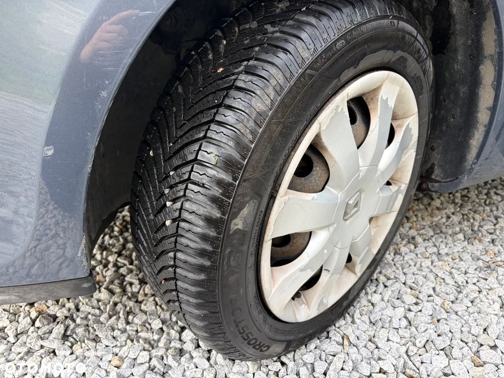 Renault Clio 1.4 16V Expression - 25