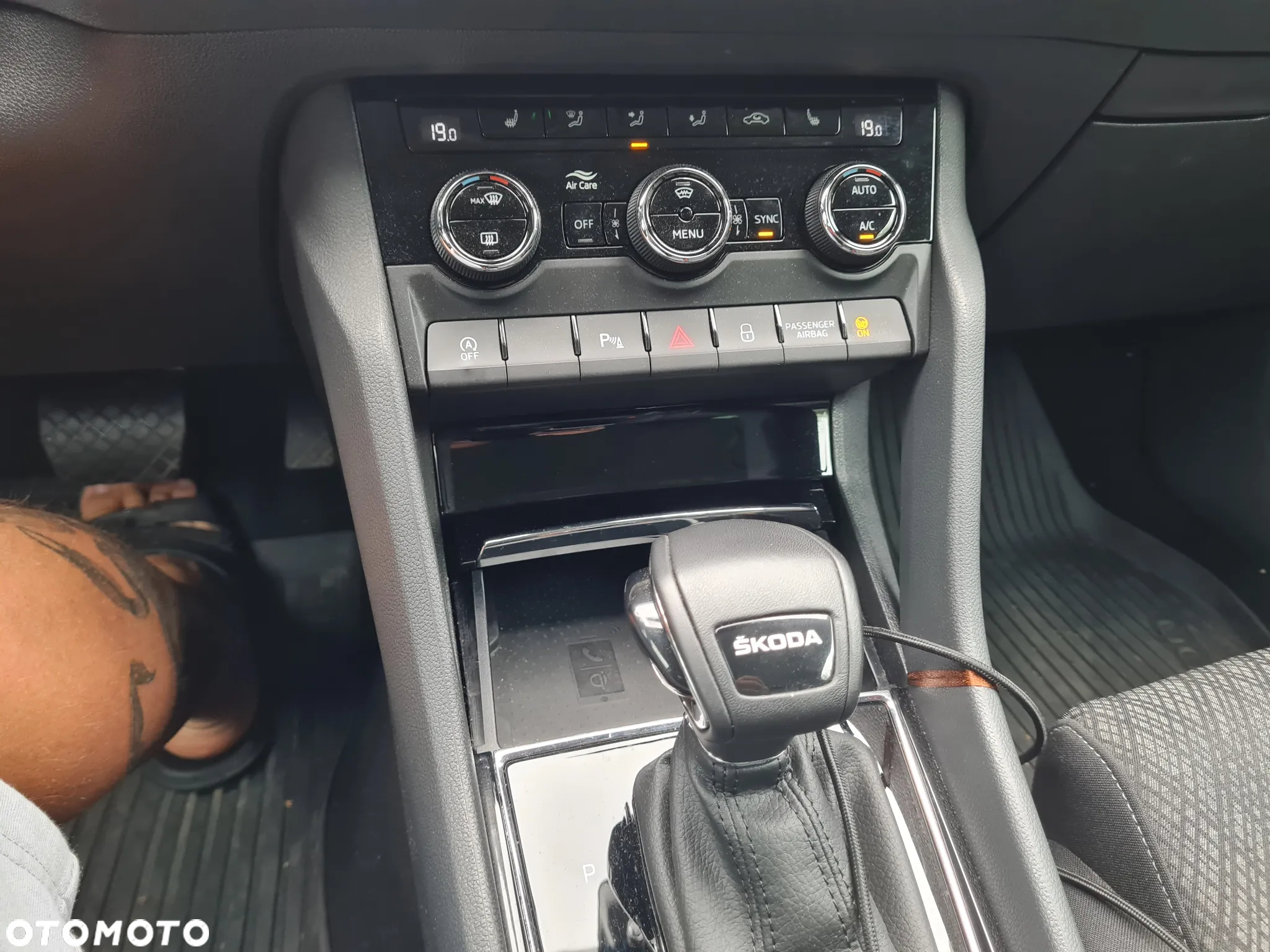 Skoda Karoq 1.5 TSI ACT 4x2 Style DSG - 8