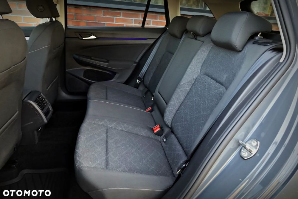 Volkswagen Golf - 23