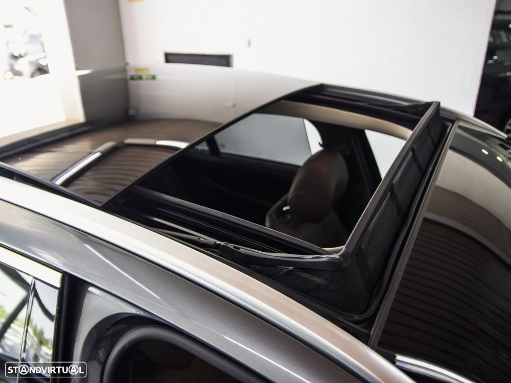 Mercedes-Benz E 220 d 4-Matic All Terrain Avantgarde + - 49