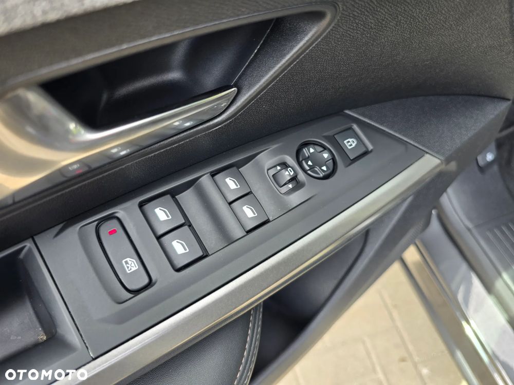Peugeot 3008 - 25