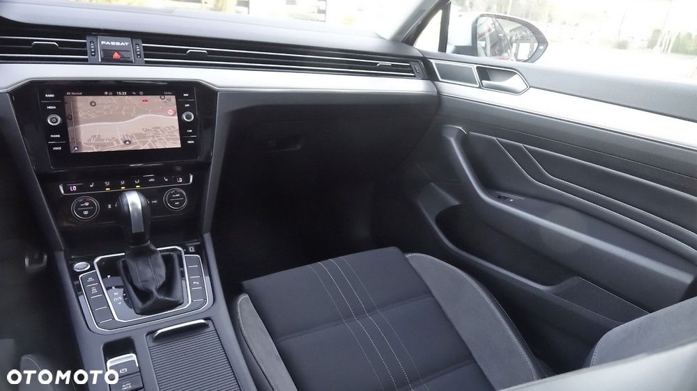 Volkswagen Passat Alltrack - 33