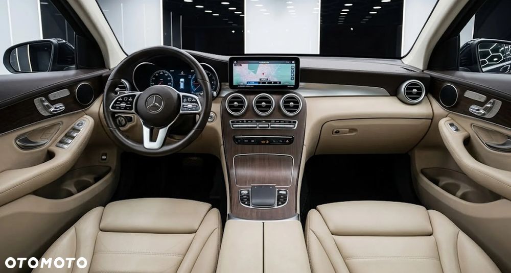 Mercedes-Benz GLC 300 d 4-Matic - 8