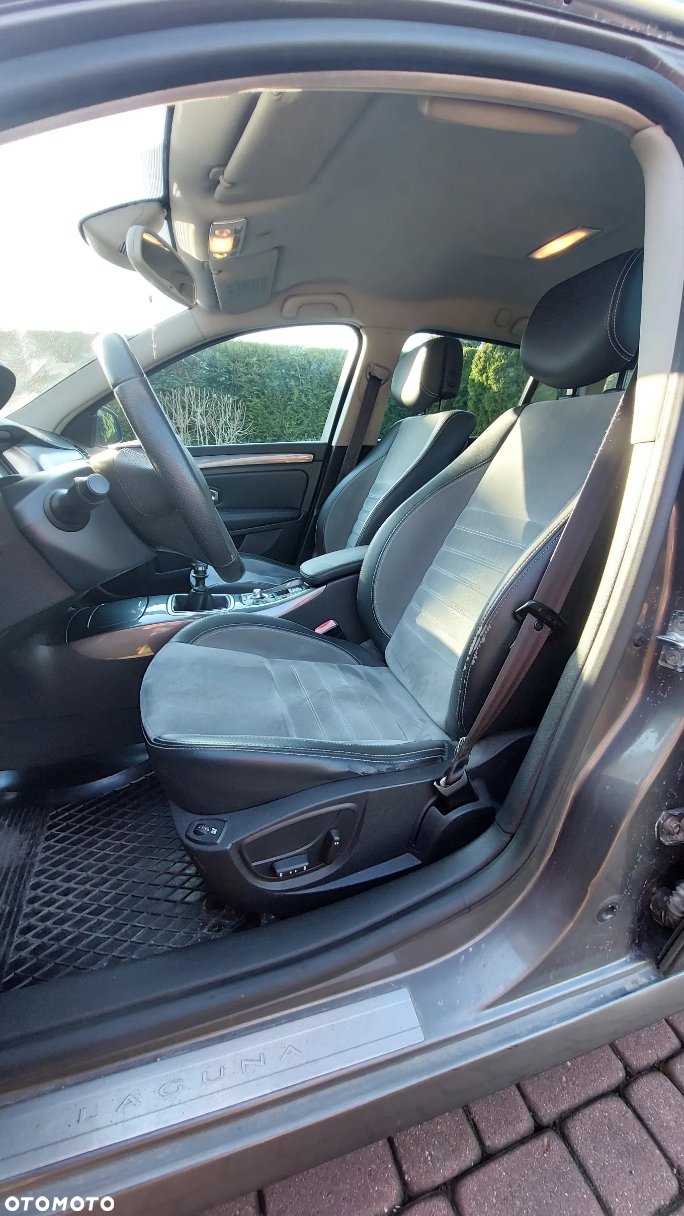 Renault Laguna 2.0 dCi Limited - 10