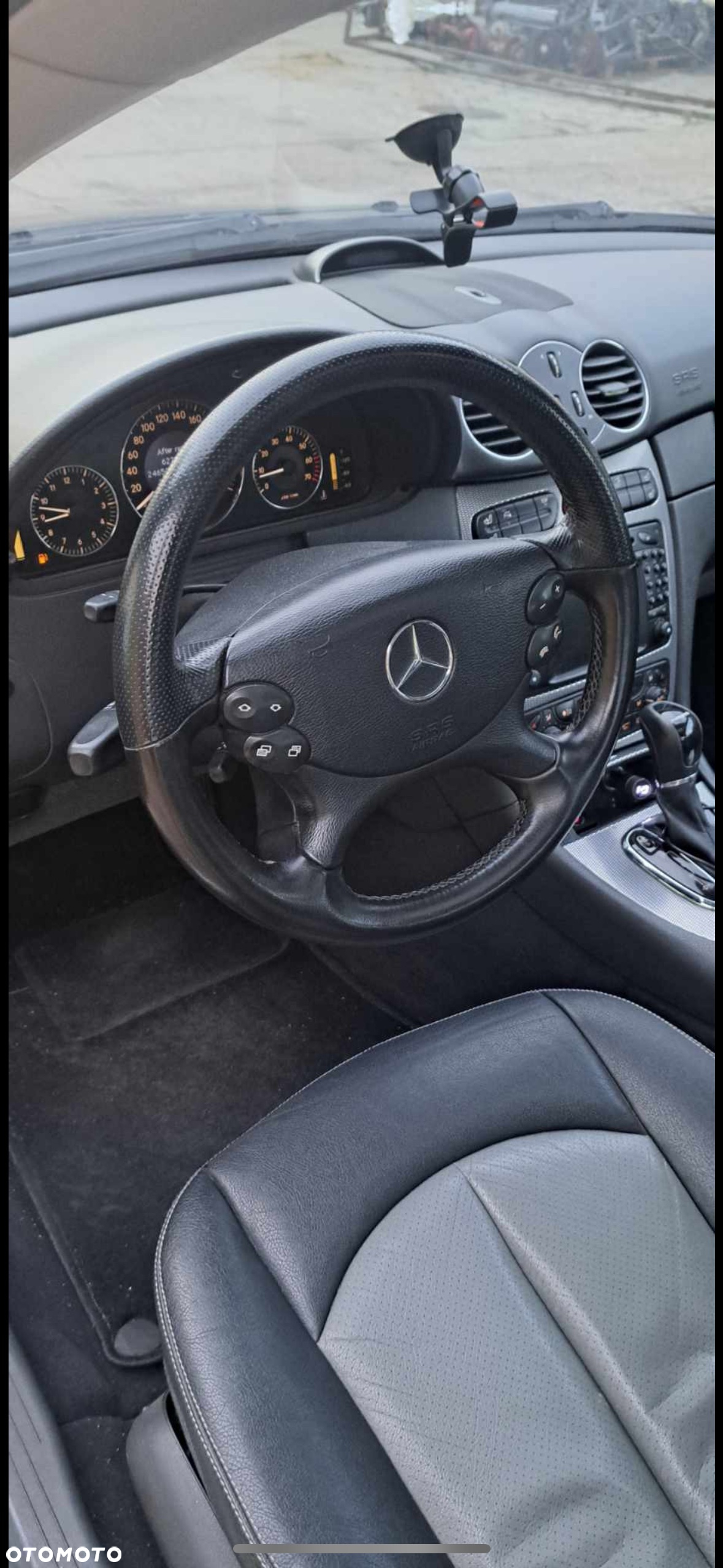 Mercedes-Benz CLK 320 - 4
